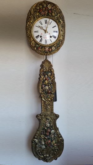 Op zoek naar een antieke of klassieke comtoise, regulateur, staande ... Mooie hangklok